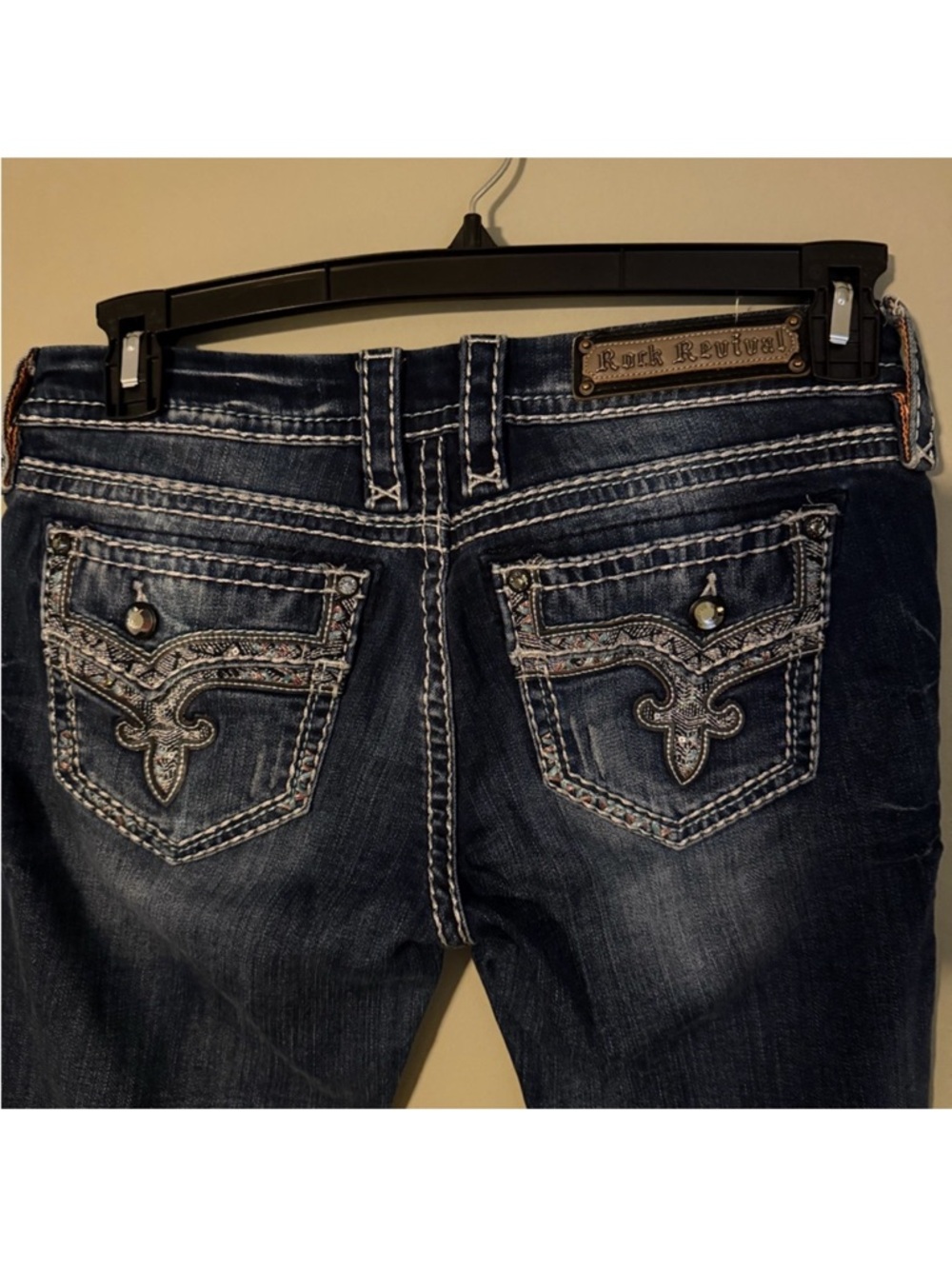 Like New Gorgeous Rock Revival Betty Easy Boot Signature Pocket Jeans 32” Inseam